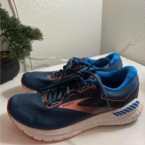 Brooks transcends  7 women’s blue - Picture 4 of 7